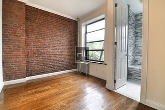 Building Photo - E 102ND ST.