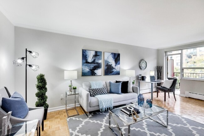 Building Photo - Yonge Eglinton Apartments