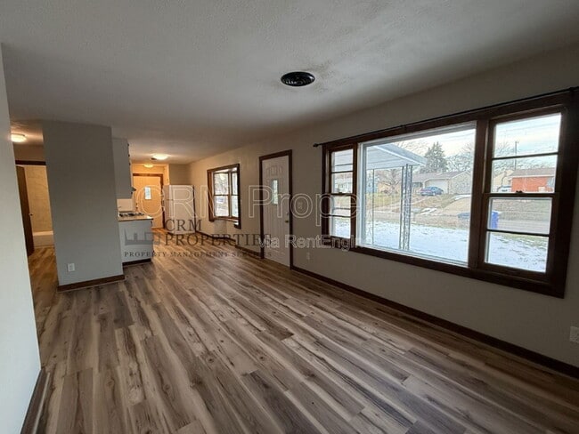 Foto del edificio - 805 Miami Blvd