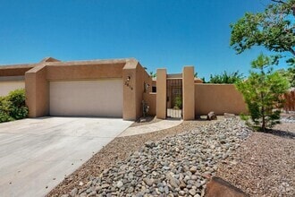 Building Photo - 2816 Don Pancho Rd NW