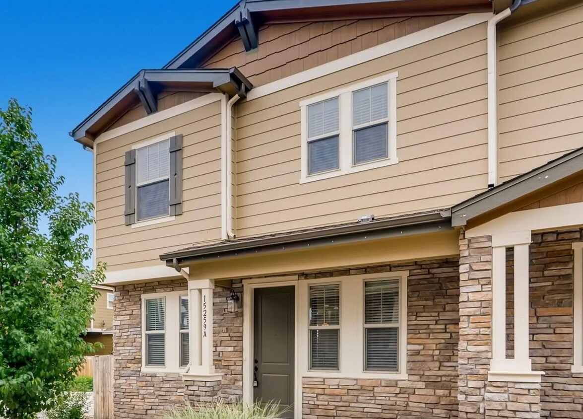 Primary Photo - Luxury & Convenience with modern upgrades ...