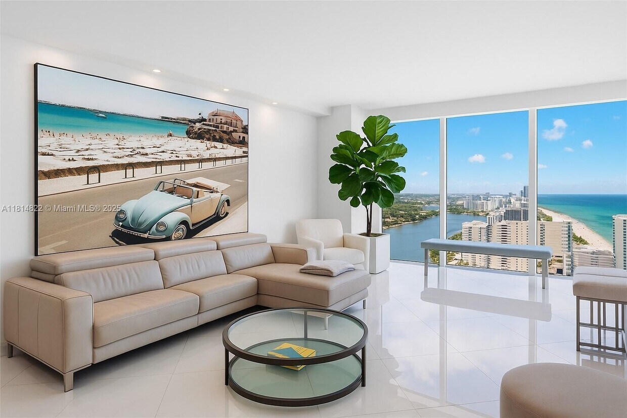 Foto principal - 4779 Collins Ave
