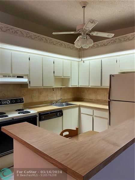 Foto del edificio - 9854 S Belfort Cir