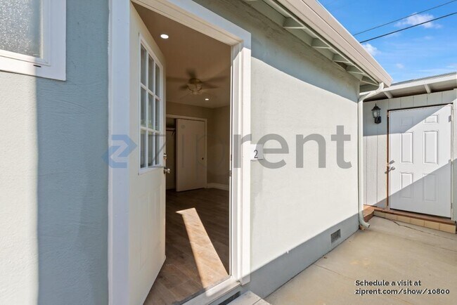 Foto del edificio - 1729 Laine Ave