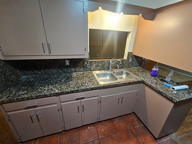 Foto del edificio - 2810 Monticello Dr