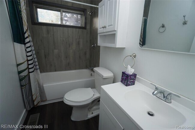 Foto del edificio - 11012 Jackson St