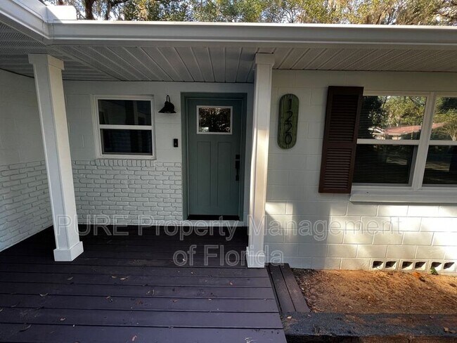 Foto del edificio - 1220 SE 3rd St