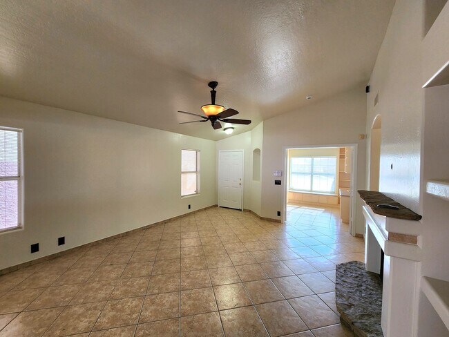 Foto del edificio - Beautiful 2 bedroom 2 bath in Phoenix AZ!