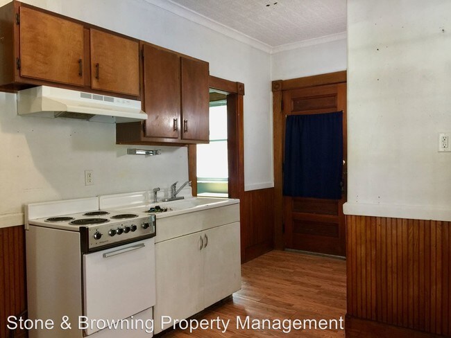 Building Photo - 5 Averill St