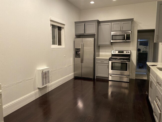 Building Photo - 354 Peralta St