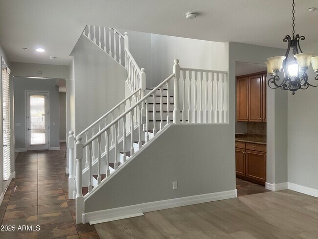 Building Photo - 20893 W Cora Vista