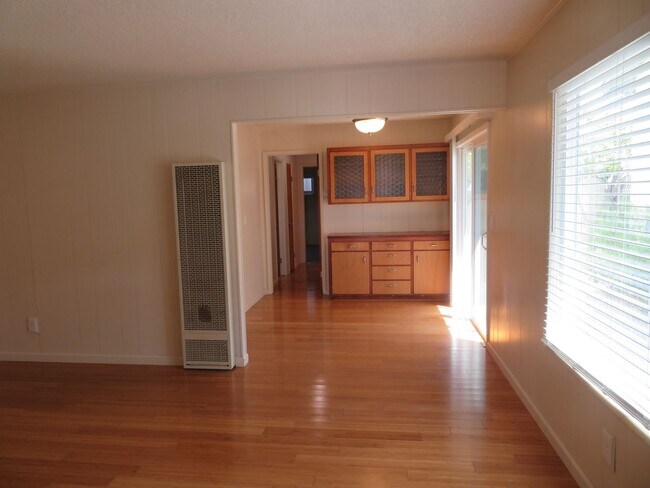 Foto del edificio - 2 bed 1 bath house in the Capitola jewel box