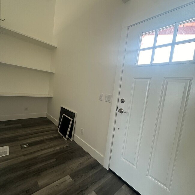 Building Photo - 2 bedroom home with 3 car detached garage