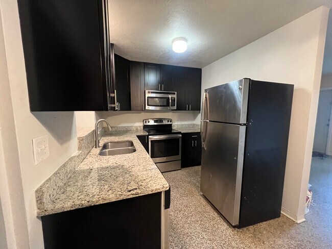 Foto del edificio - 611 SE Flamingo Ave