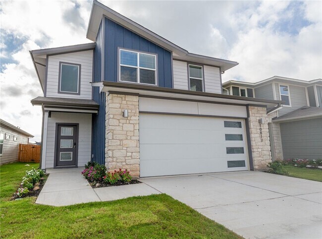 Foto del edificio - 10817 Tildon Ave