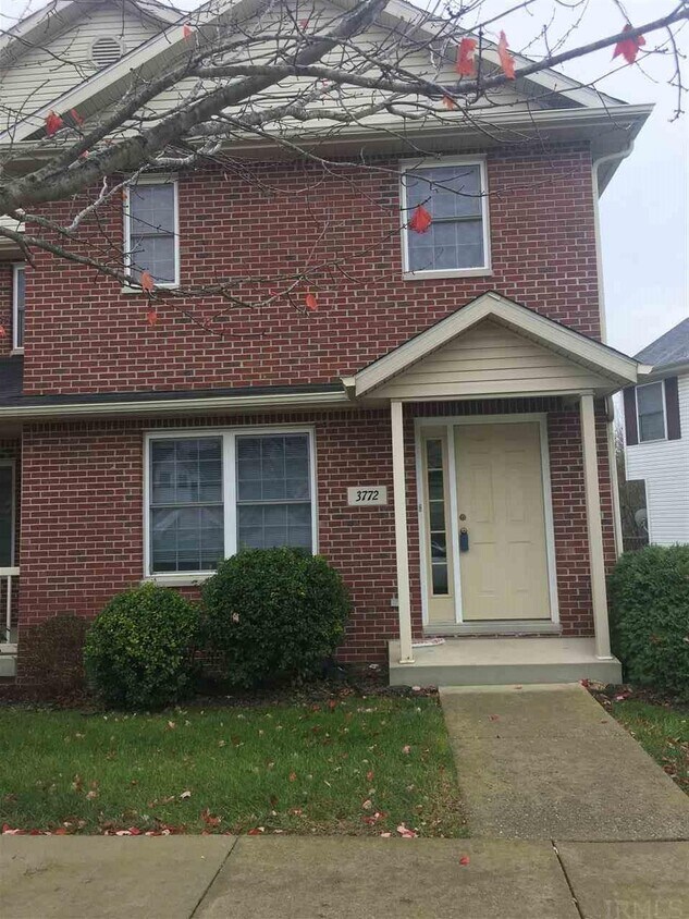 3772 E Cobble Creek Dr, Bloomington, IN 47401 Condo for Rent in