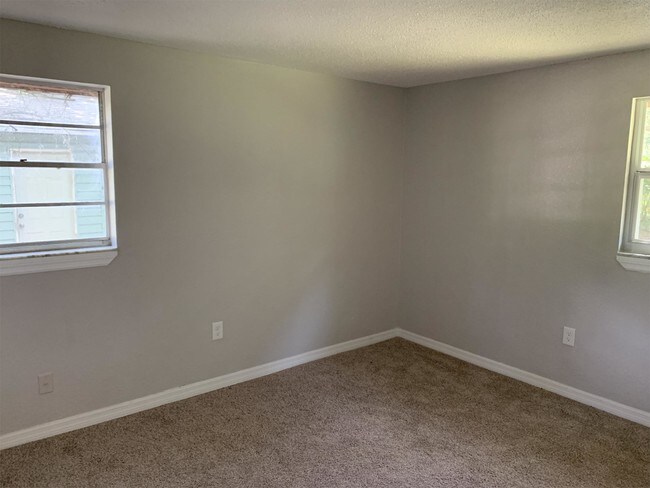 Foto del edificio - 709 S Adelle Ave