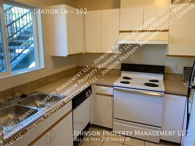 Building Photo - 4959 W Station Ln
