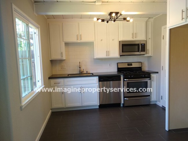 Building Photo - Gorgeous Remodeled Home with large backyard