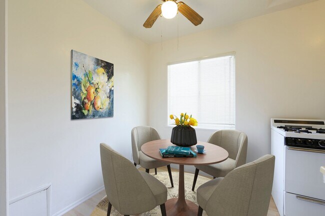 Foto del edificio - 667-669-669 Levering Ave