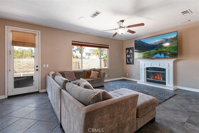 Foto del edificio - 29315 Sequoia Rd