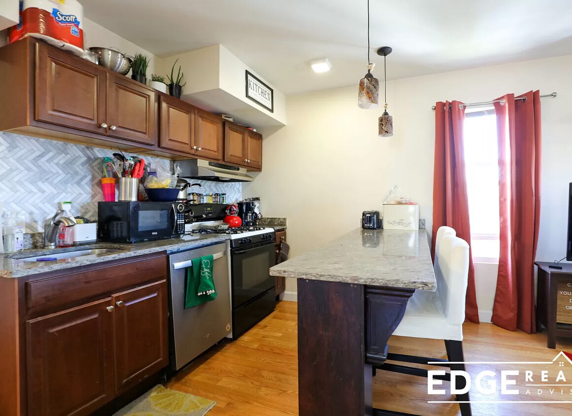 Foto principal - 23 Weitz St