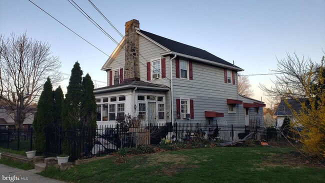 Building Photo - 500 Sylvan Ave