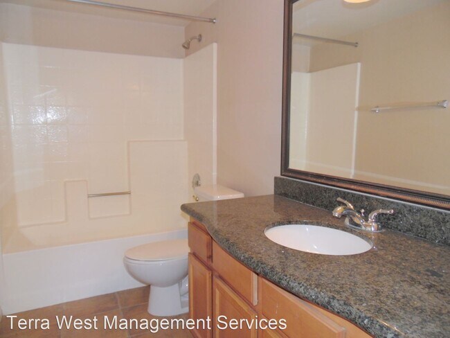 Foto del edificio - 2 br, 2 bath House - 9325 W Desert Inn Rd ...