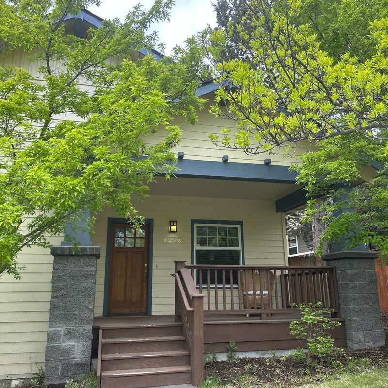 Primary Photo - 2423 NW Awbrey Rd