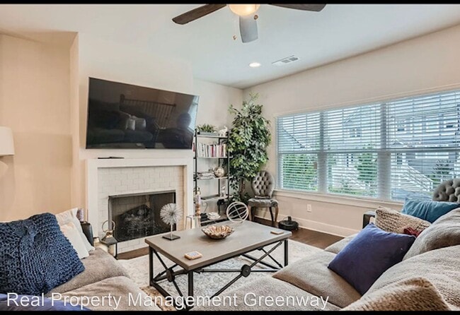 Building Photo - 3 br, 3.5 bath House - 1353 Callahan Cv