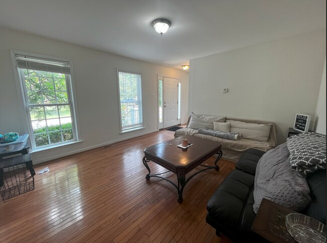 Foto del edificio - 1601 Idlewood Ave