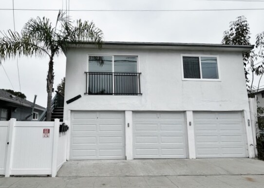 Upstairs Unit with no common walls - 2643 7th St