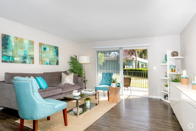 Interior Photo - Sunterra