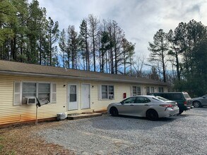 Building Photo - 78 Oak Ridge Dr