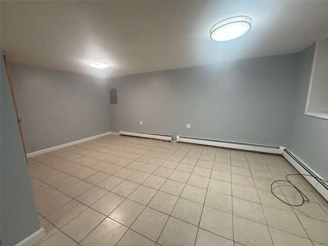 Foto del edificio - 337 1/2 Riverside Dr