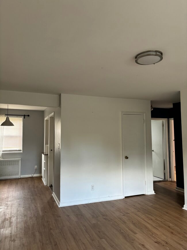 living room/closet - 13751 68th Dr