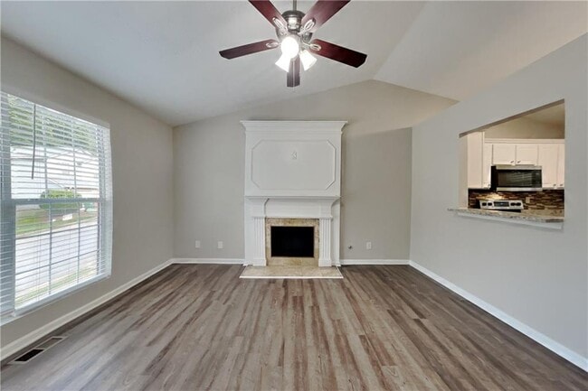 Building Photo - 820 Tradd Ct