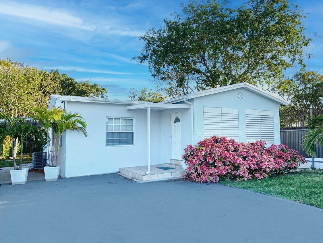 Foto principal - 324 NW 52nd St