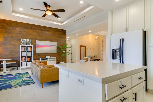 Building Photo - 5326 Sagebrush Rd