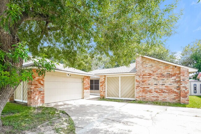 Foto del edificio - 8403 Quail Burg Ln