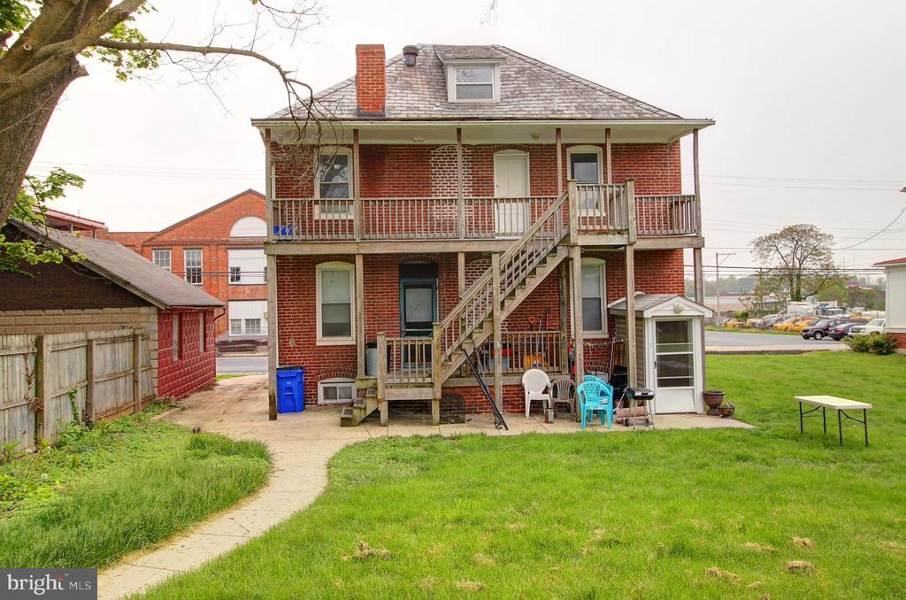 Foto del edificio - 497 E Church St