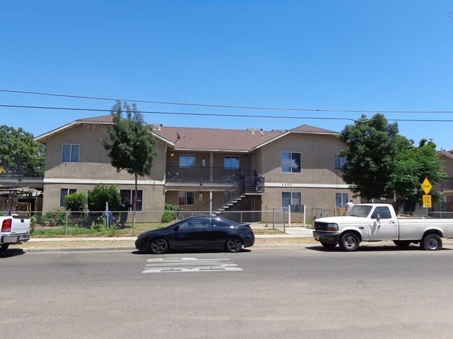 Foto del edificio - 5533 S Rowell Ave