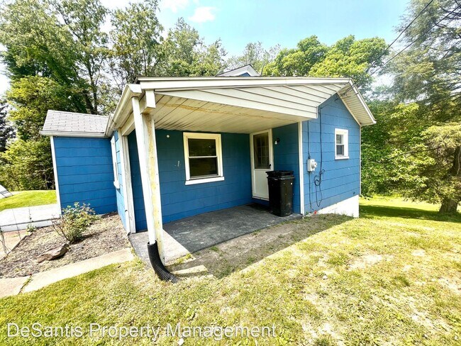 Foto del edificio - 3 br, 1 bath House - 1004 Gringo Rd
