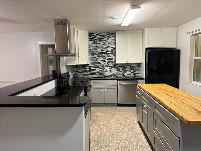 Foto del edificio - 845 Edgewood Rd