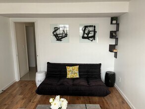 Building Photo - 115 16th St NE Building Photo - 115 16th St NE