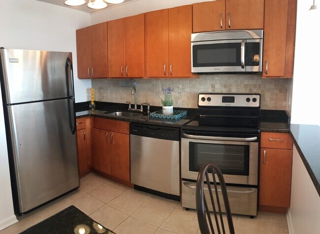 Foto del edificio - 5445 N Sheridan Rd