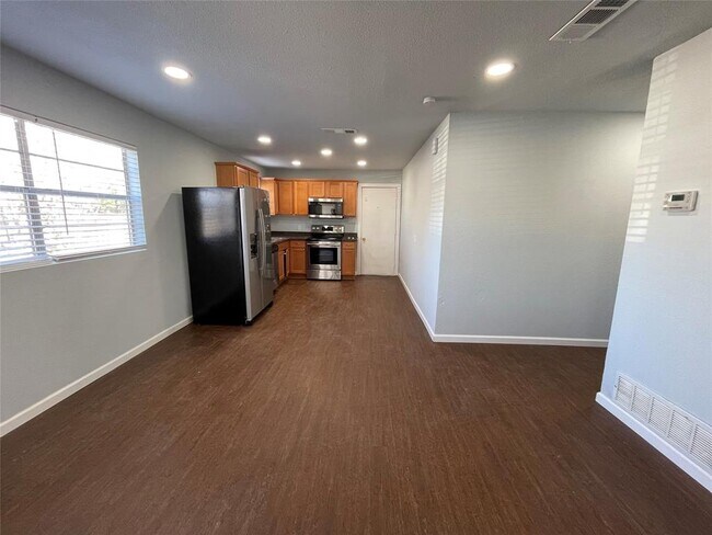 Building Photo - 2536 Blaydon Dr