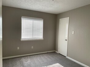 Building Photo - 3306 Boxelder Dr