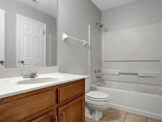 Building Photo - 3621 Sunray Cove