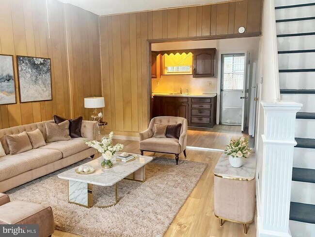 Foto del edificio - 3342 Malta St